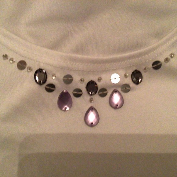 Alfred Dunner - Purple, gray and white blouse with white tank top - Picture 4 of 7